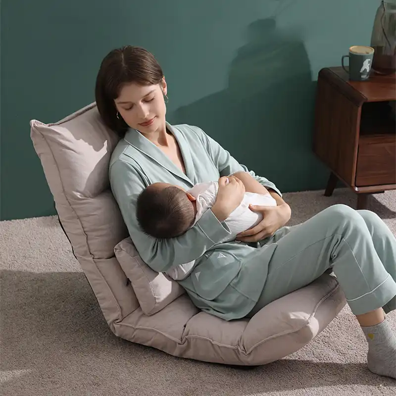 chair for breastfeeding baby