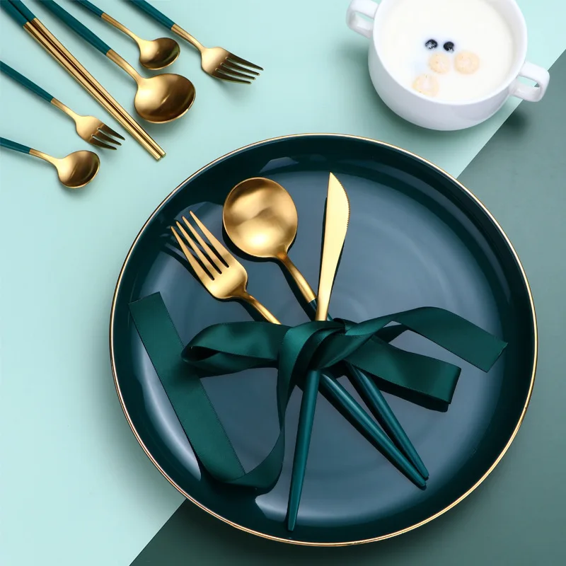 

Creative Fashion Simple Ins Style 304 Stainless Steel Portuguese Cutlery Cutlery Western Four-piece Cutlery Set Gift