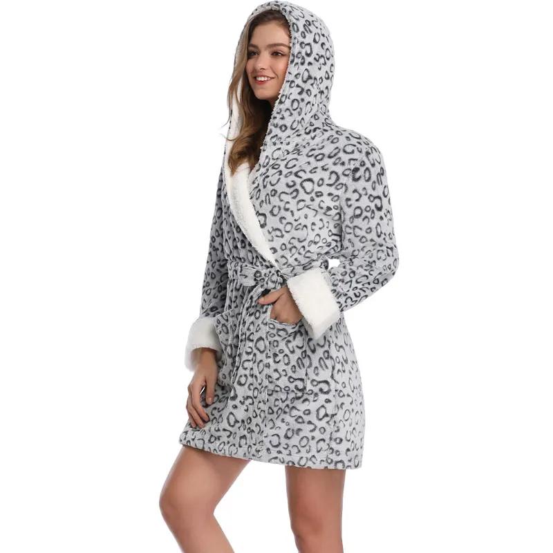 Leopard Teddy Fleece Hooded Bathrobe-3