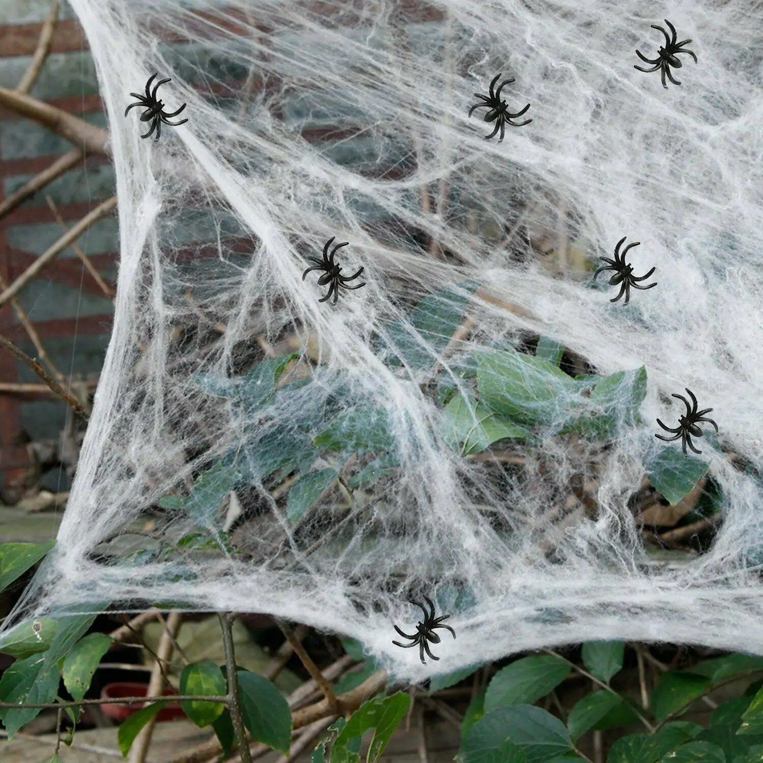 Details about   Halloween Stretch Spider Webs Spooky Cobwebs with 10 Fake Spiders 300 sq ft 