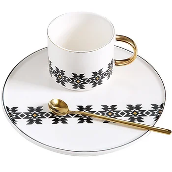 

Gold White Ceramic Coffee Cup With Scoop Luxury Tea Cups Porcelain Hand Painted Tea Cup High Quality Teacup And Saucer II50BYD