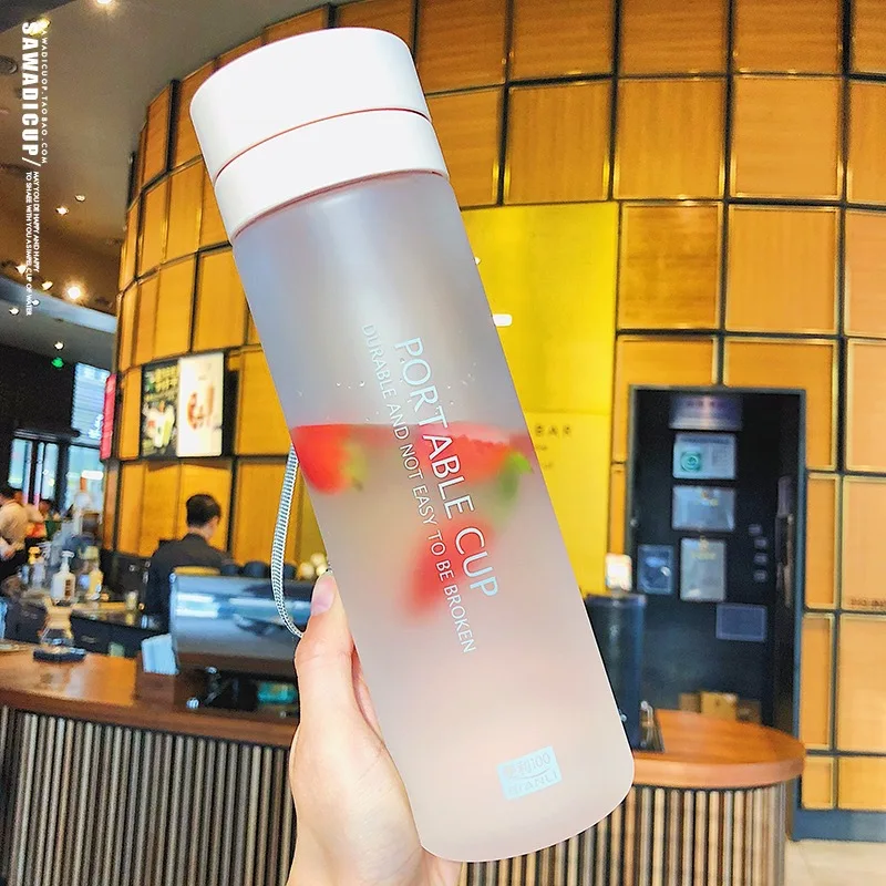 800ml-white Милые матовые бутылки с веревкой, раздел для чая, напиток, фруктовая вода, герметичные бутылки, портативные шейкеры высокой емкости, спортивные уличные чашки - Цвет: 800ml-white
