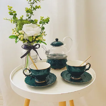 

High Quality Bone China Coffee Cup Retro Ceramic Tea Cup and Saucer Set Luxury Afternoon Tea Gift Coffee Cup and Saucer DD60CS
