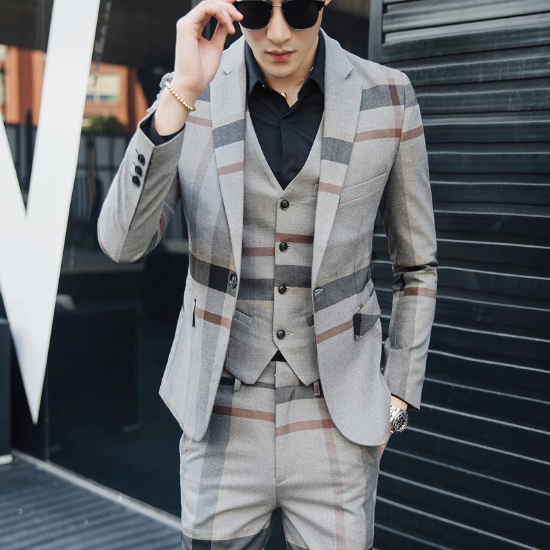 Fashion Plaid designs lapel Mens custom Suit Sets groom tuxedos wedding 3 pieces suits Sbest Male Blazer (jacket + pants + vest) Fashion Plaid designs lapel Mens custom Suit Sets groom tuxedos wedding 3 pieces suits Sbest Male Blazer (jacket + pants + vest)