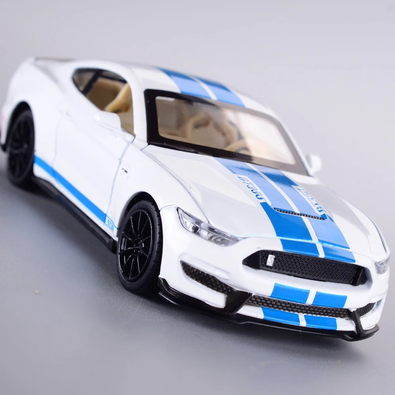 Украшение интерьера автомобиля 1:32 роскошный сплав модель автомобиля интерьерная модель декоративный костюм интерьерное украшение подарок для малыша автомобильные аксессуары - Название цвета: white no box