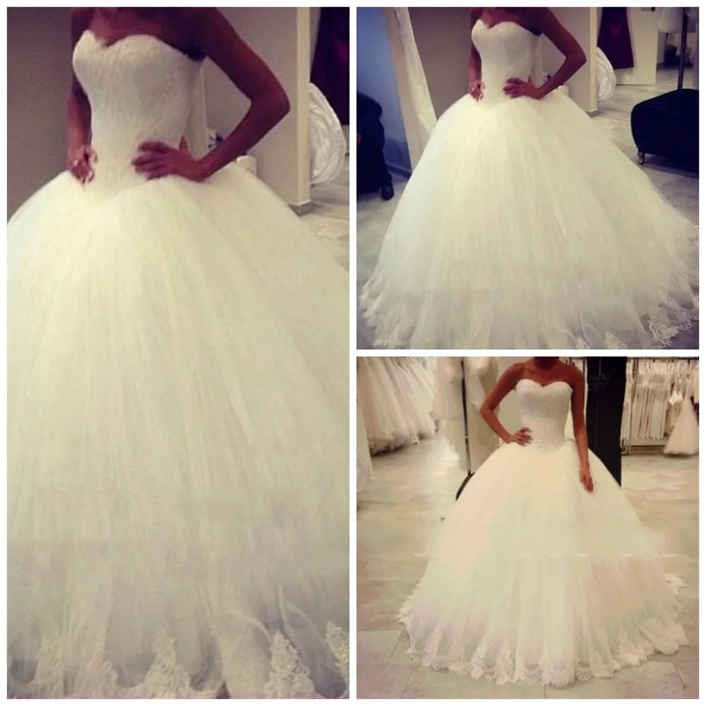 Nieuwe Witte Baljurk Puffy Tulle Met Kant Sweetheart Off De Schouder Luxe Vestidos De Novia Floor Lengte Bruidsmeisje Jurken Nieuwe Witte Baljurk Puffy Tulle Met Kant Sweetheart Off De Schouder Luxe Vestidos De Novia Floor Lengte Bruidsmeisje Jurken