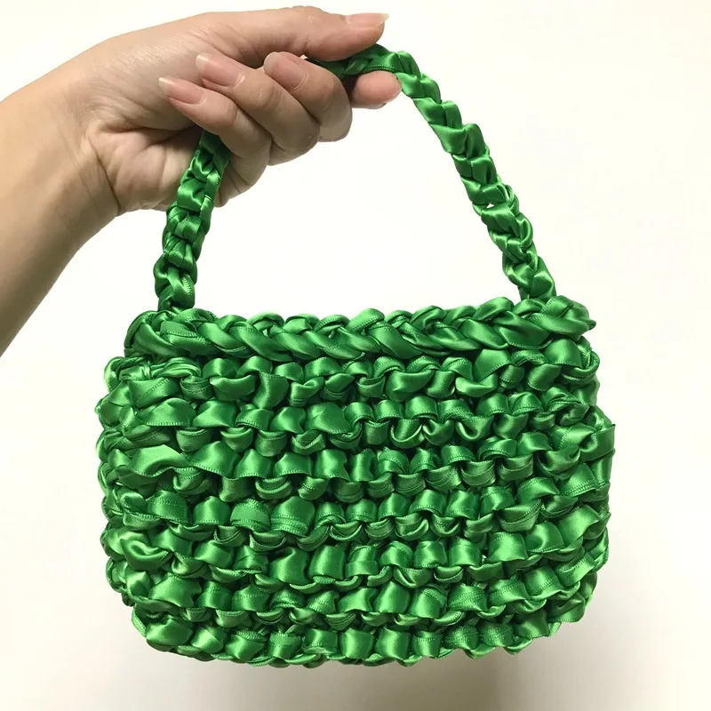 Emerald Green Мини флуоресцентная сумка для отдыха на море, атласная шелковая веревка, Сумка с узлом, женская модная тканая сумка, новинка, корейские маленькие Ретро кошельки - Цвет: Emerald Green