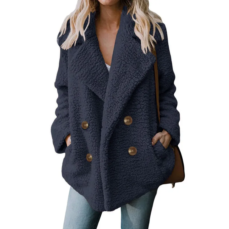 Женское пальто с искусственным мехом на пуговицах розовое большого размера