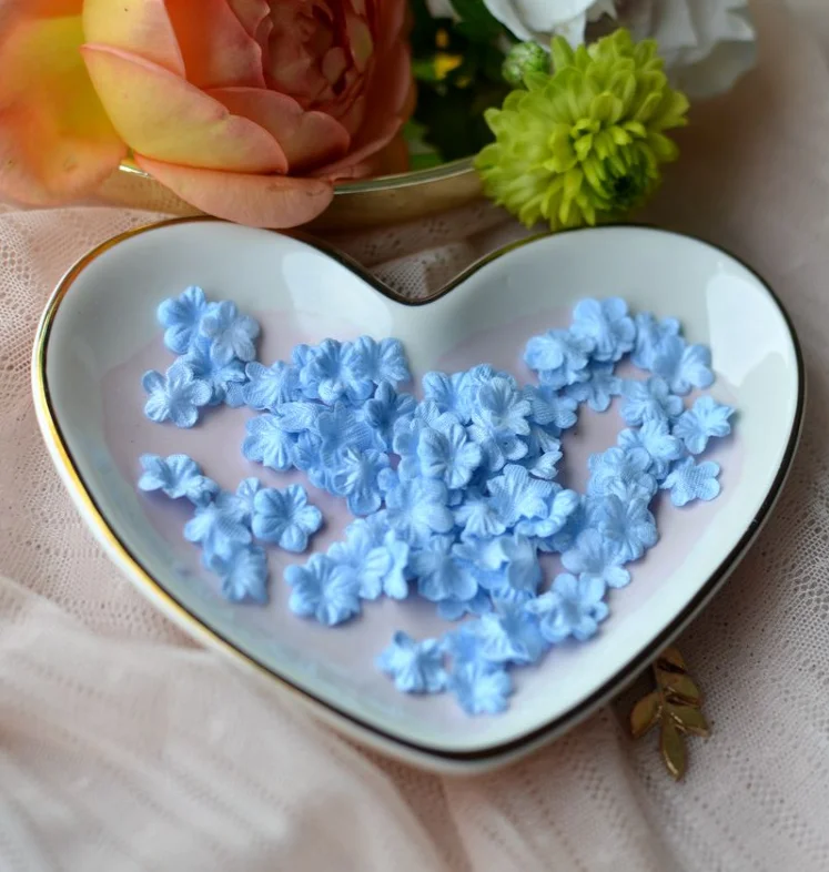 30 Piece Set of Silk Flower Appliques
