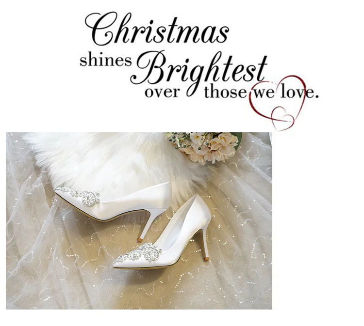 Белые туфли на высоком каблуке с острым носком; атласные женские туфли с кристаллами; маленькие размеры; модельные туфли для торжеств; свадебные модельные туфли для подружек невесты