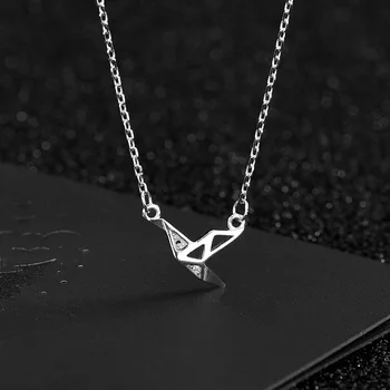

Ladies Necklace Korean Fashion Sterling Silver Rhinestone Zircon Paper Crane Clavicle Chain Pendant Girl Neck Jewelry Accessorie
