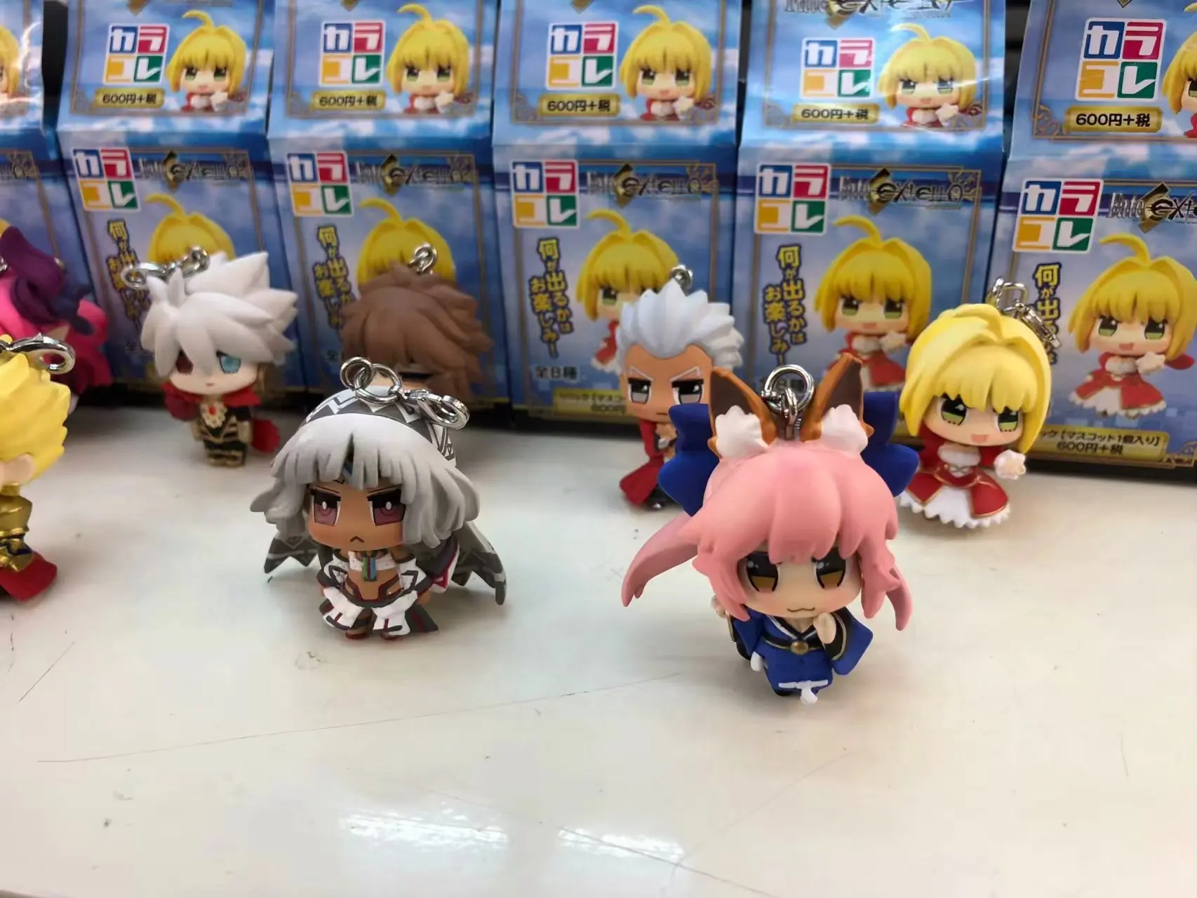 

Cute 8-Fate Destiny Jade Algae Front Nero Ceiba Gilgamesh Red a Capsule Toy Garage Kit