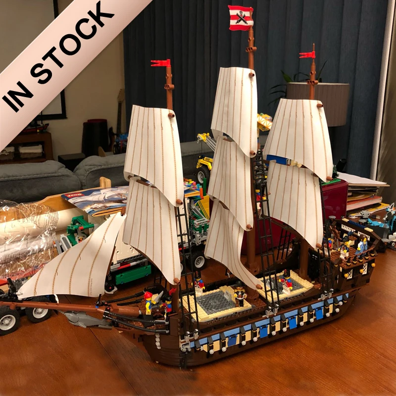 

22001 In Stock Ideas The Imperial Flagship War Pirates of the Caribbean Ship 1717Pcs 10210 Model Building Blocks Bricks Toys