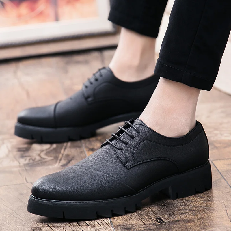 

2019 new Men Brogue Loafers Leather Shoes outdoor Lace-up breathable fashion Leisure Men's Sneakers shoes Free Drop Shipping a4