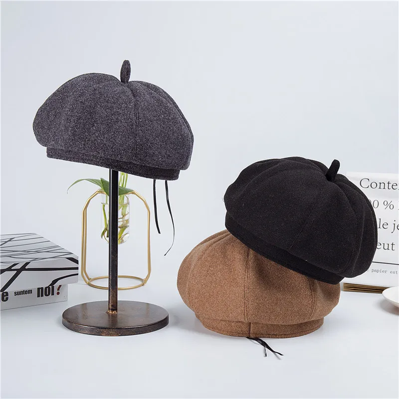 

2019 new beret ladies autumn and winter Korean fashion wild woolen hat retro British octagonal hat men's winter hat