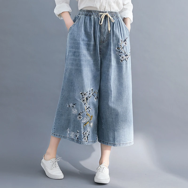 Summer 7/10 Length Flower Embroidered Denim Capri Pants Wide Leg Cropped Jeans for Women M L XL 2XL 3XL 4XL Summer 7/10 Length Flower Embroidered Denim Capri Pants Wide Leg Cropped Jeans for Women M L XL 2XL 3XL 4XL