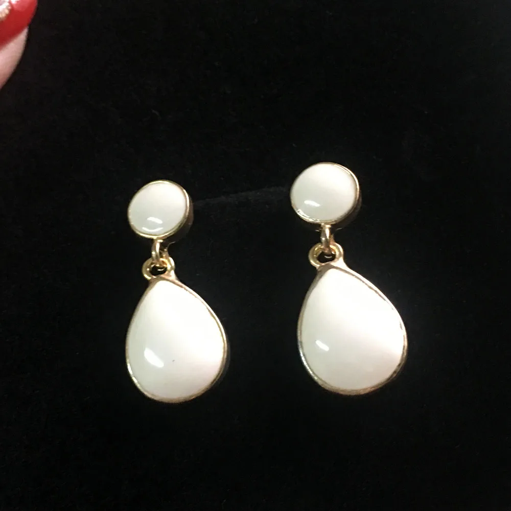 

Cute Stud Earings Fashion Jewelry Korean Statement Earring 2020 White Korean Water Drop White Earrings for Women Jewellery New
