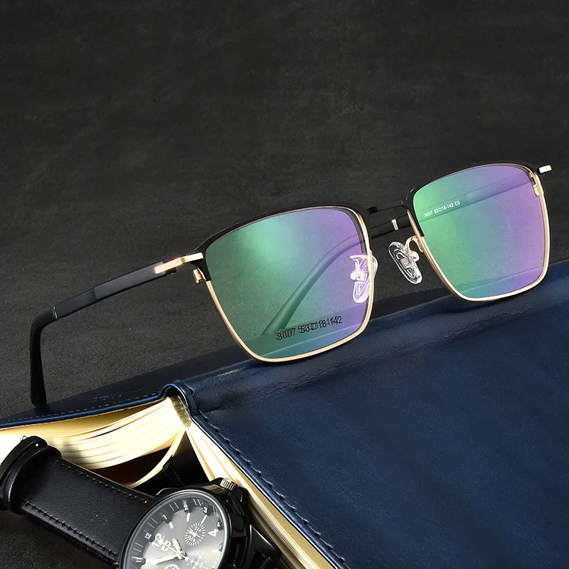 

Titanium Alloy Optical Glasses Frame Men Ultralight Square Myopia Prescription Eyeglasses Male Metal Full Screwless 3007