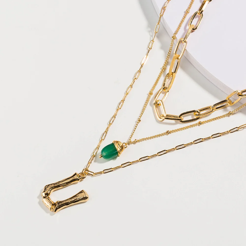 

Charm Natural Green Stone Multilayer Pendant Necklace Letter Necklace Chain for Women Bohemia Contracted Necklace Jewelry