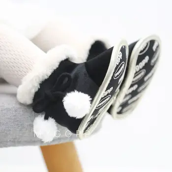 

Winter Baby Shoes Boots Infants Warm Shoes Faux Wool Girls Baby Booties Sheepskin Boy Baby Boots Newborn Shoes with Ball