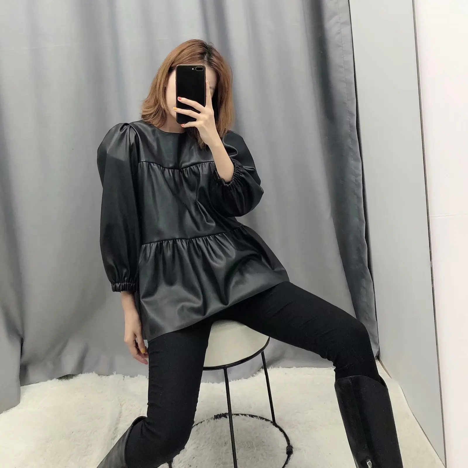 

2019 Autumn Women's French Non-mainstream-Style Crew Neck Long Sleeve Laminated Decoration Imitation Leather Jacket Coat WOMEN'S