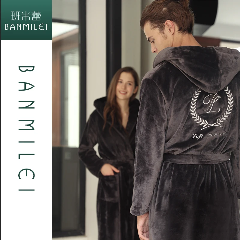 

High Quality Letter Embroidery Winter Warm Dressing Gown Men Women Hooded Soft Comfortable Flannel Bathrobe House Gown Badjas