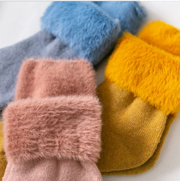 New style socks in autumn and winter women's solid color imitated mink Plush thickened wool socks women pile up women's socks