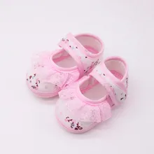 1 пара Хлопковых Носков для маленьких обувь новорожденного; мягкая удобная обувь на толстой подошве, Цветочный принт Повседневное обувь для колыбельки zapatos bebe