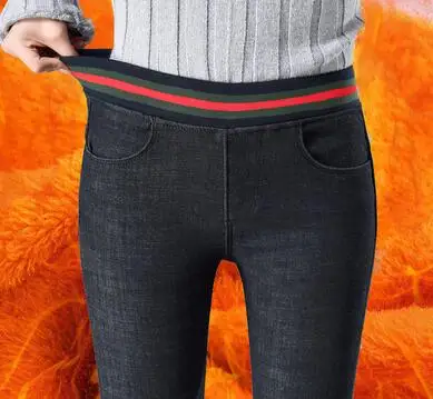 Black plus velvet Новые зимние теплые толстые женские джинсы с высокой талией, женские джинсы для мам, женские джинсы для женщин, женские джинсы, большие размеры, черные Q174 - Цвет: Black plus velvet