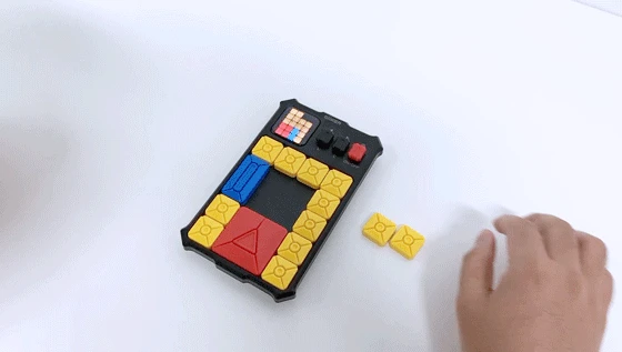 Suggest to parents: No matter whether they have money or not, buy educational toys for their children and let them put down their mobile phones to become smart