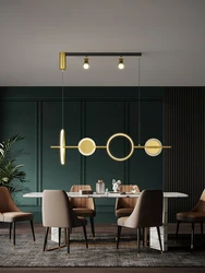Plafonnier LED au design moderne et minimaliste avec projecteur, luminaire décoratif d'intérieur, idéal pour une table à manger ou un restaurant 