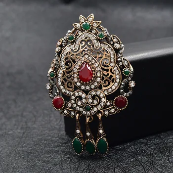 

CINDY XIANG Rhinestone Retro Hollow-out Brooches For Women Vintage Fashion Pin Brooch Resin Pendant Jewelry New 2020