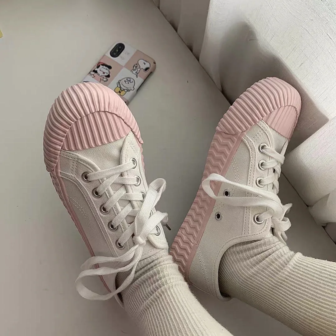 New Luxury Fashion Sneakers Women Shoes Woman Canvas Classics Retro Flats Lace-Up Shallow Woman Vulcanize Shoes Ladies Loafers