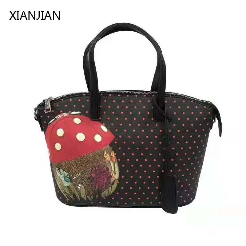 

2020 Xianjian Leather handbag lady black polka dot handbag elegant quality personalized tote handbag with mushroom design