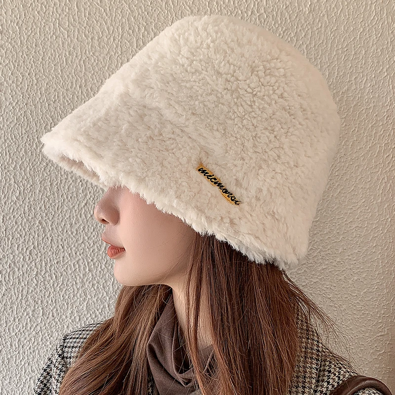 

Женская зимняя шапка из искусственной овечьей шерсти, вязаная шапка, плюшевая шапка с вышивкой, однотонная уличная теплая плюшевая шапка