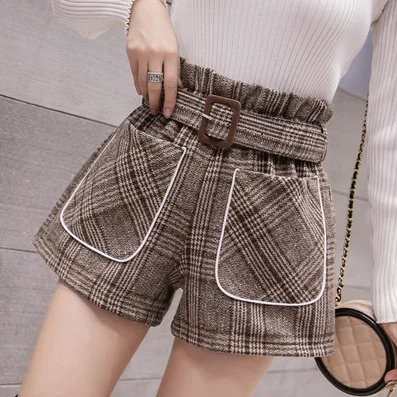 Осень и зима стиль женские ретро шорты с высокой талией свободные клетчатые широкие шорты шерстяные шорты с поясом - Цвет: Brown