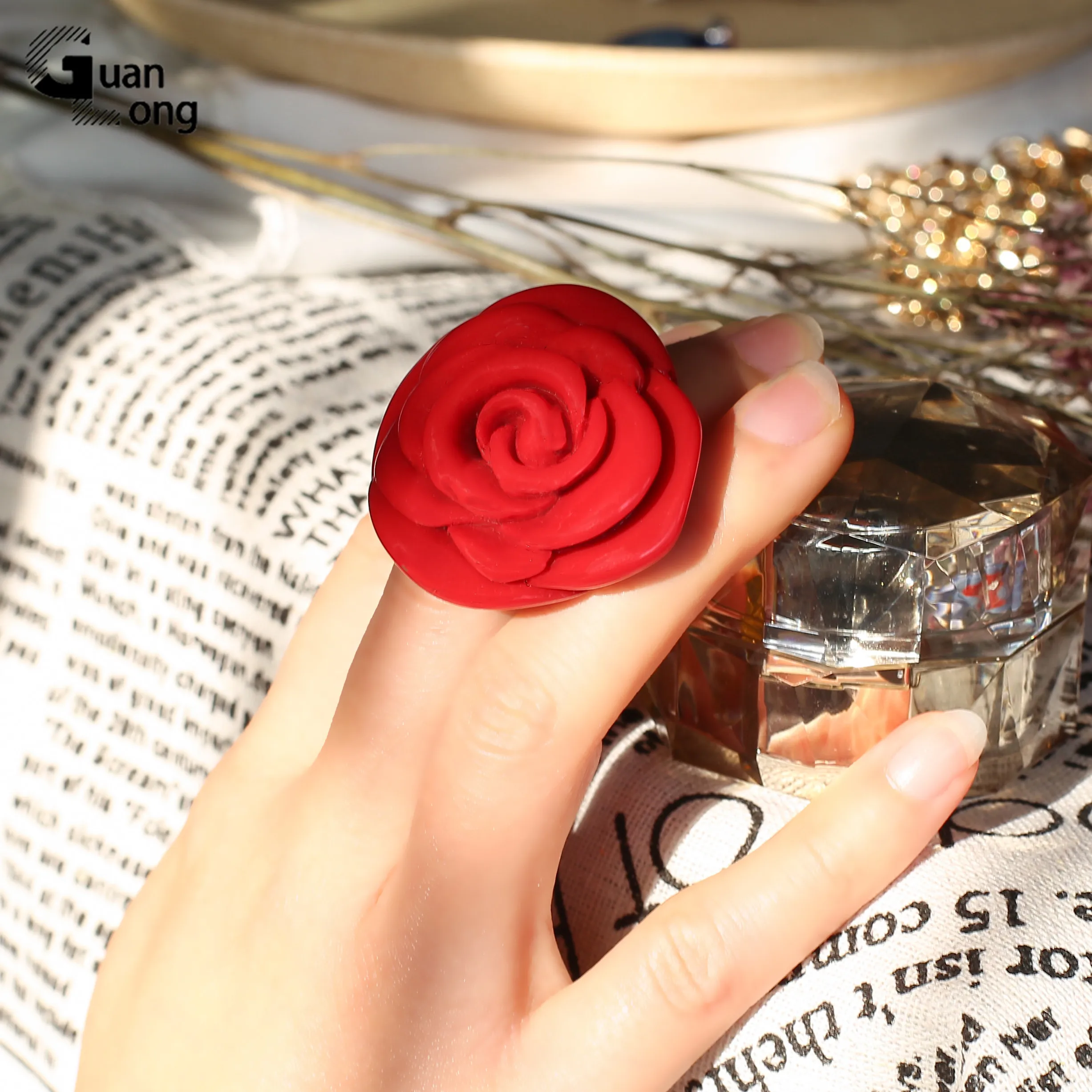 Finger Ring Acrylic Rose Flower Women's Ring for Teen Girls Fashion Jewelry
