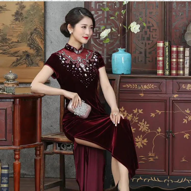 Перспективный женский со стразами Cheongsam вечерние платья Половина рукава воротник стойка сексуальное китайское современное платье Ципао - Цвет: Claret B