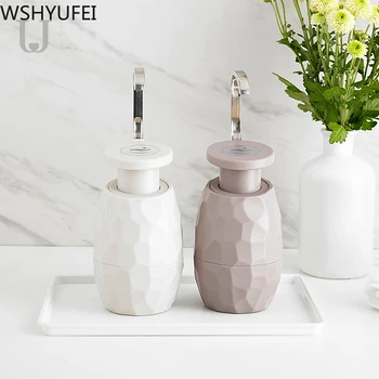 

New lotion bottle Press type Portable facial cleanser shower gel storage bottle Hotel home bathroom accessories WSHYUFEI