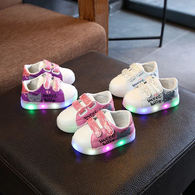 

Glowing Girls Sneakers Basket Led Children Lighting Shoes Boys Fashion Luminous Sneaker Flat Size 21-30 SEXE085