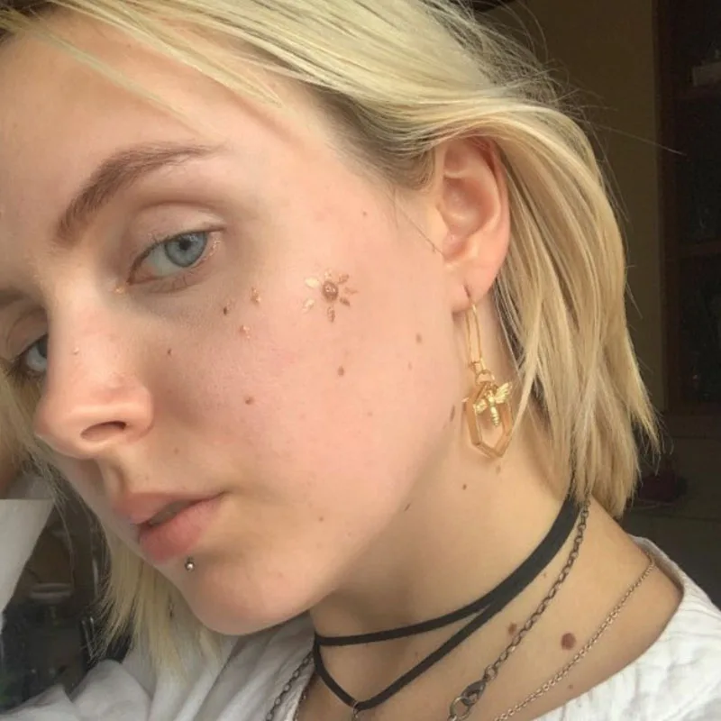 22006024406_221468121