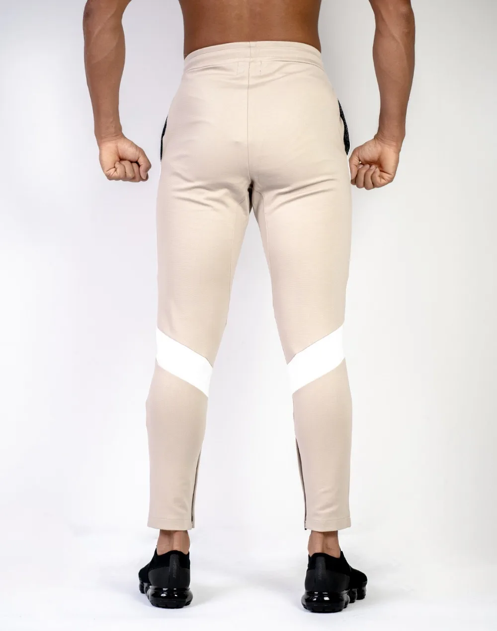 11738873482_1149045189