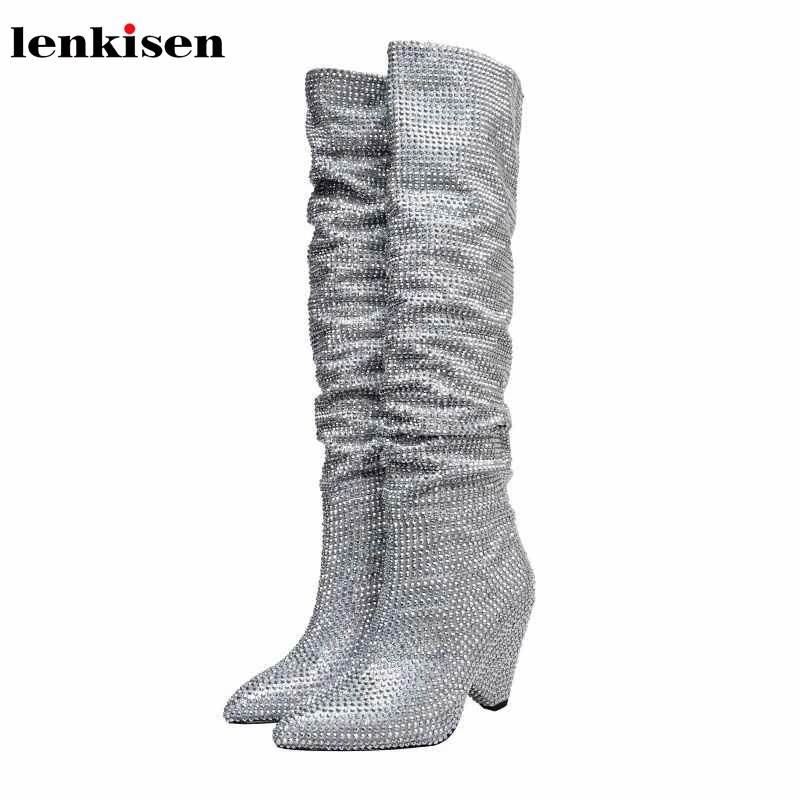 Lenkisen/брендовые модные Великолепные блестящие плиссированные женские зимние сапоги на высоком каблуке с острым носком, украшенные кристаллами; L19