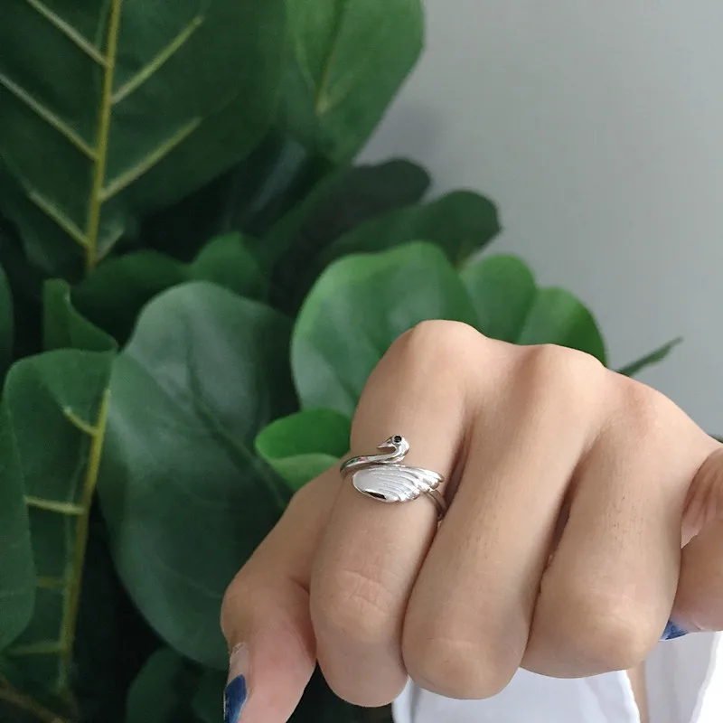 Leouerry 925 Sterling Silver Pretty Small Swan Opening Rings for Women Personality Resizable Wild Jewelry Gifts | Украшения и