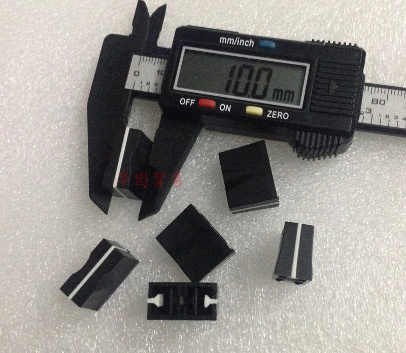 10pcs Mixing station Mixer Straight Slot Potentiometer Fader Knob Hole Hole 4mm Pusher Hood Length 19MM Height 15MM