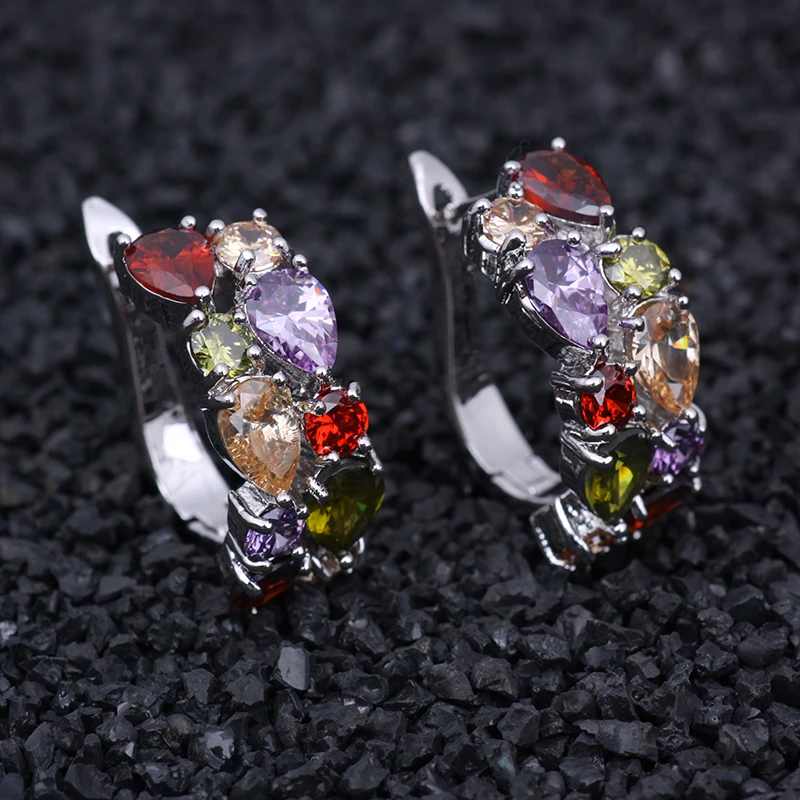 Multicolor fashion earrings