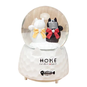 

Creative Shadow Cat Snow Globe Crystal Ball Rotating Music Box Christmas Decoration For Home Home Decoration Accssories