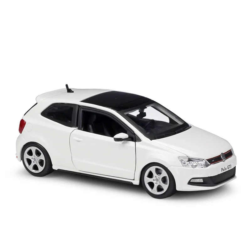 Модель автомобиля из сплава Bburago 1:24 Volkswagen POLO GTI MARK 5| |