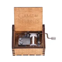 Elegante Vintage Retro juego grabado caja de música de madera caja Decoración de mesa ornamento