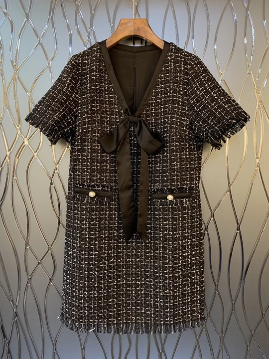 

2019 Early Autumn New Woman V-neck Knot Decorative Neck Fabric Knitted Short Sleeve Dress 905